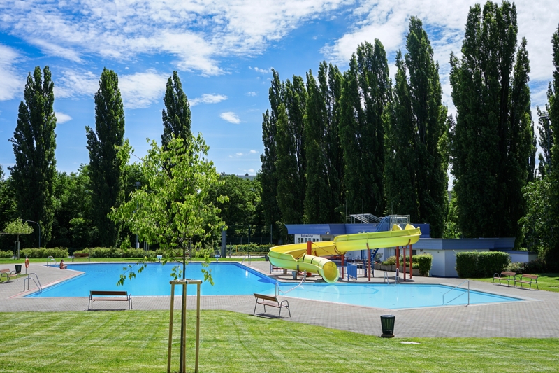 Schwimmbad